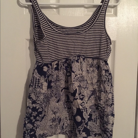 Mossimo Tank Top - Picture 3 of 3